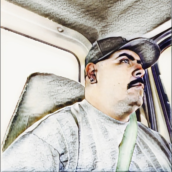 Meet your Posher, Juan - Picture 1 of 1